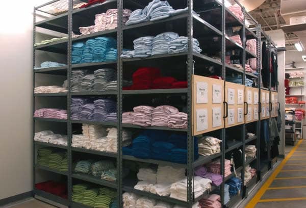 Mobile retail shelving