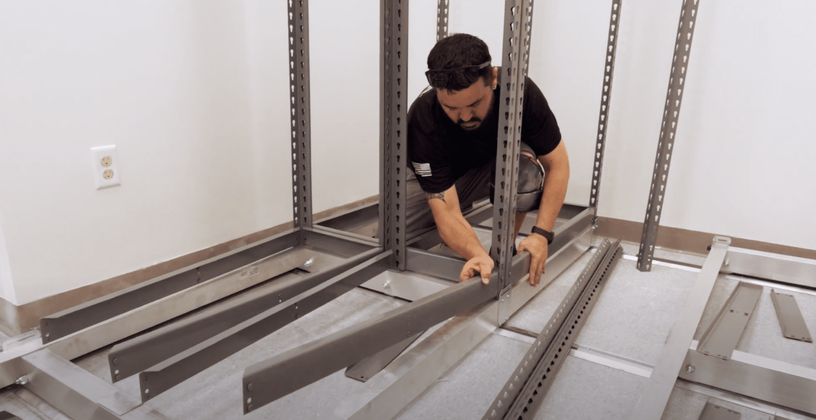 What to Expect During a Mobile Racking Installation