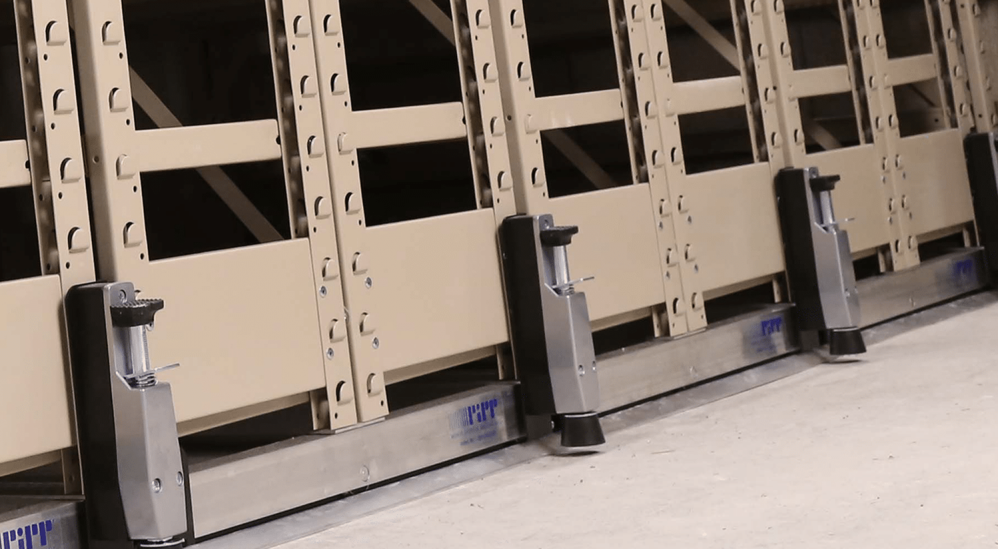 Mobile storage system